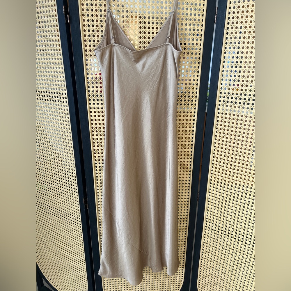 NWOT Aritzia Wilfred Tan Slip Dress - Picture 4 of 5